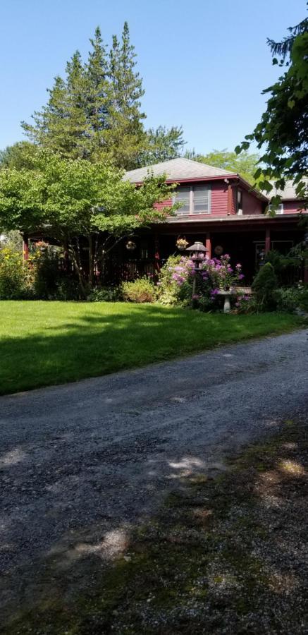Eastgate Inn B&B Lenox Eksteriør billede